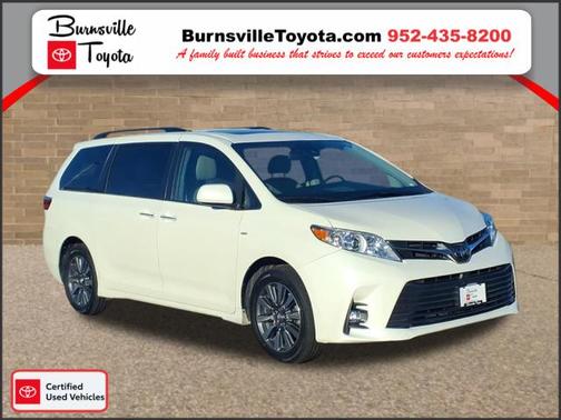 2018 Toyota Sienna XLE
