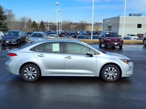 2022 Toyota Corolla Hybrid LE