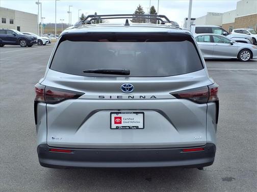 2025 Toyota Sienna XLE
