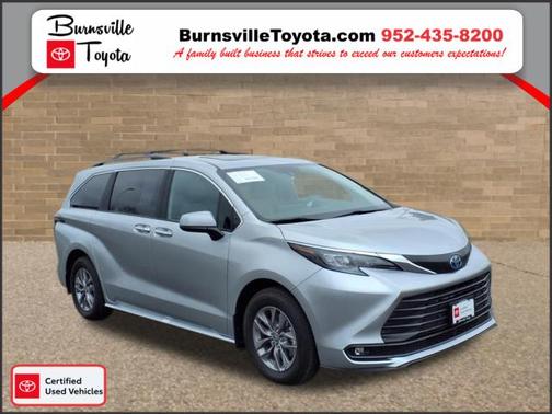 2025 Toyota Sienna XLE