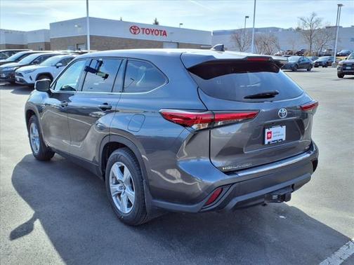 2022 Toyota Highlander L