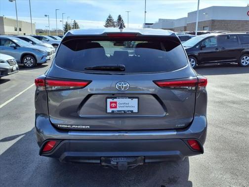 2022 Toyota Highlander L