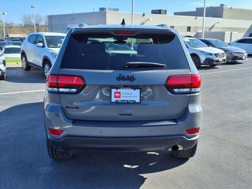 2021 Jeep Grand Cherokee Laredo