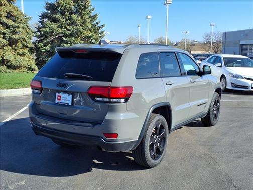 2021 Jeep Grand Cherokee Laredo