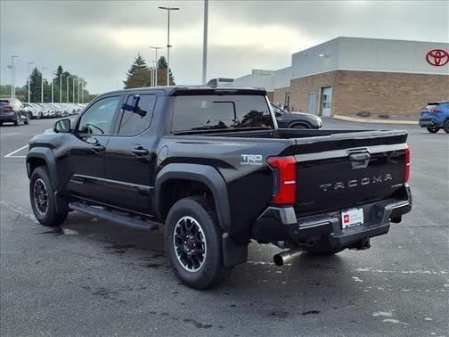 2025 Toyota Tacoma Hybrid TRD HYBR
