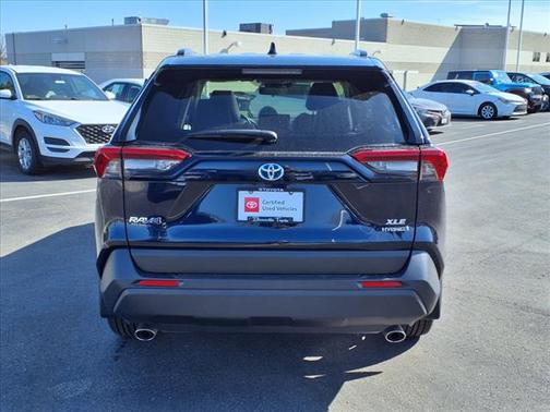 2022 Toyota RAV4 Hybrid XLE