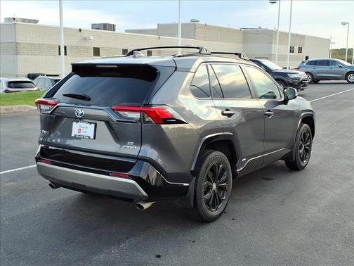 2023 Toyota RAV4 Hybrid SE