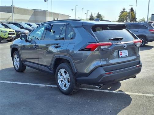 2021 Toyota RAV4 Hybrid XLE