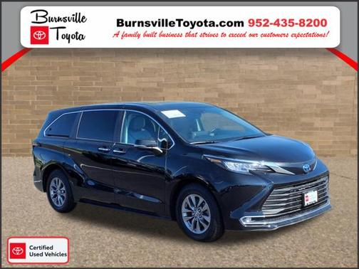 2023 Toyota Sienna XLE