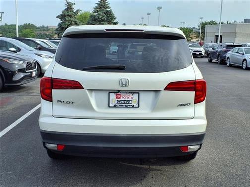 2017 Honda Pilot EX