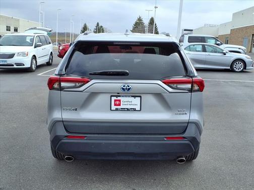 2021 Toyota RAV4 Hybrid XLE