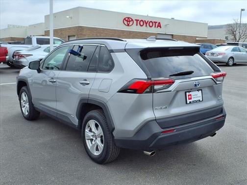 2021 Toyota RAV4 Hybrid XLE