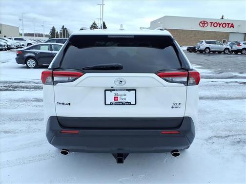 2025 Toyota RAV4 Hybrid XLE