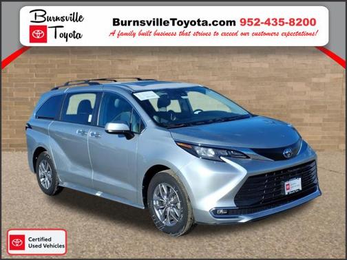 2024 Toyota Sienna XLE