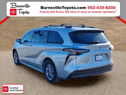 2024 Toyota Sienna XLE