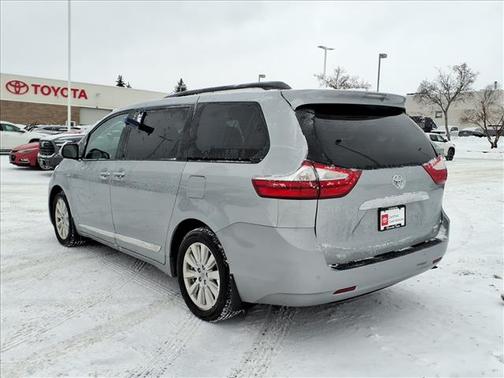 2017 Toyota Sienna Limited Premium