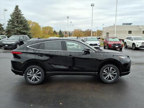 2023 Toyota Venza LE