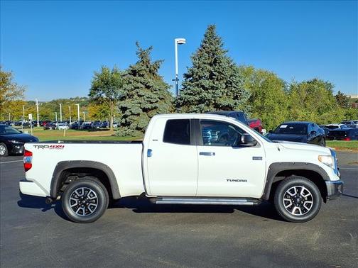 2016 Toyota Tundra SR5