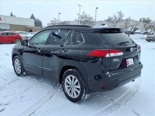 2023 Toyota Corolla Cross LE
