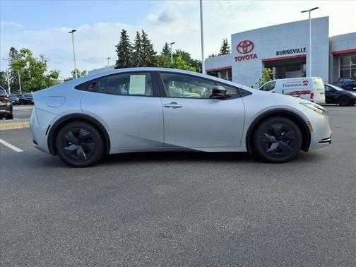 2024 Toyota Prius Prime SE