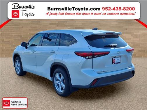 2022 Toyota Highlander LE