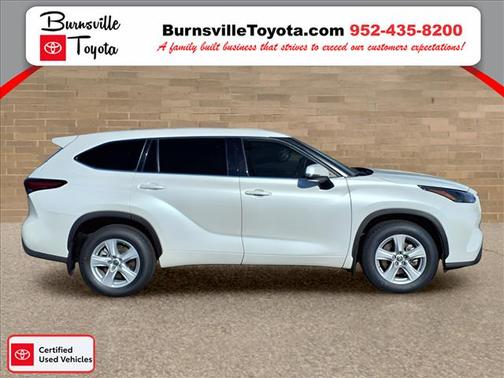 2022 Toyota Highlander LE