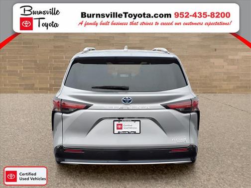 2024 Toyota Sienna Platinum 7 Passenger