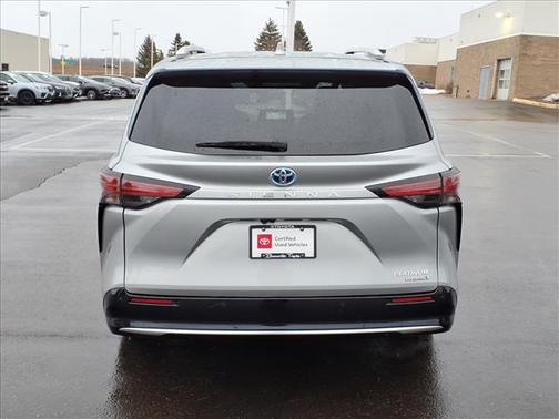 2024 Toyota Sienna Platinum 7 Passenger