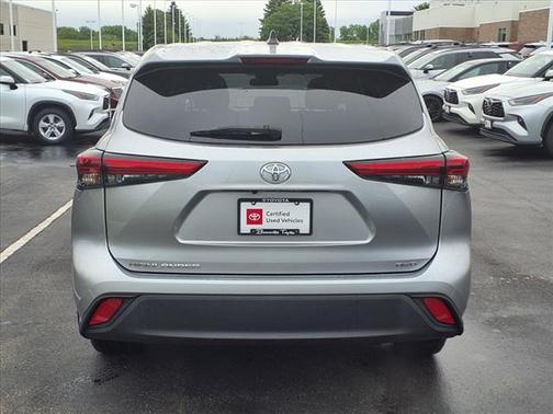 2022 Toyota Highlander L