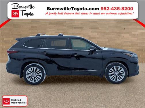 2025 Toyota Highlander Platinum