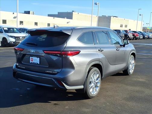 2022 Toyota Highlander Limited