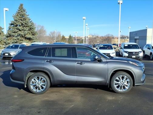 2022 Toyota Highlander Limited