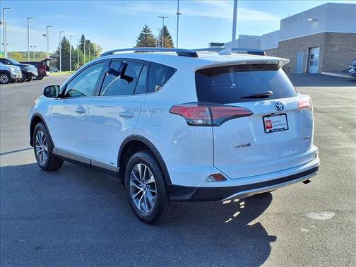 2018 Toyota RAV4 Hybrid LE