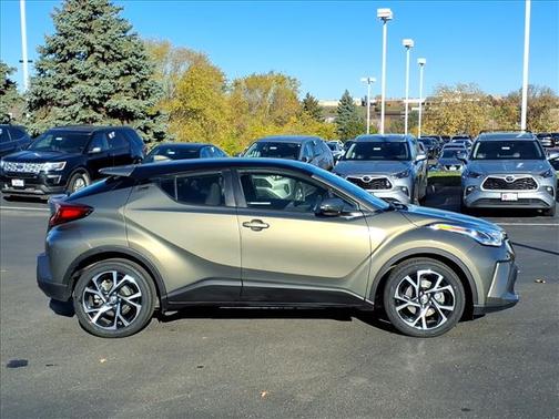 2021 Toyota C-HR XLE