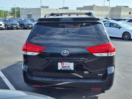 2014 Toyota Sienna XLE