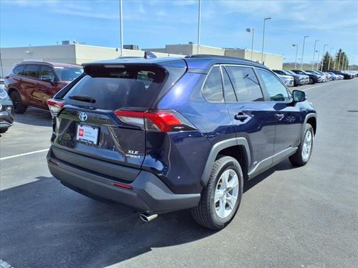 2019 Toyota RAV4 Hybrid XLE