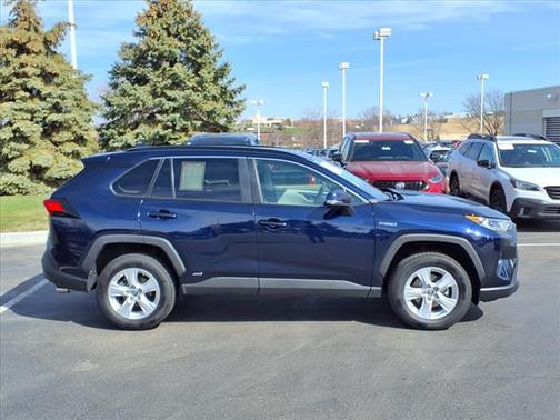 2019 Toyota RAV4 Hybrid XLE