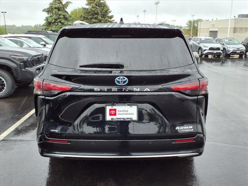 2023 Toyota Sienna Platinum 7 passenger
