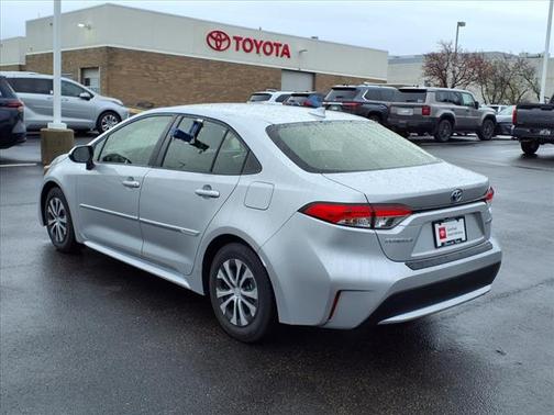 2022 Toyota Corolla Hybrid LE