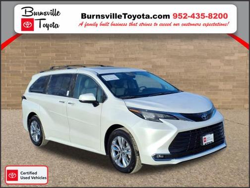 2024 Toyota Sienna XLE