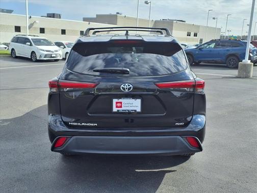2022 Toyota Highlander L