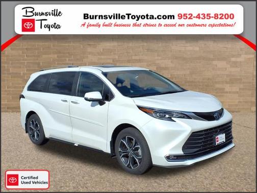 2025 Toyota Sienna Platinum 7 Passenger
