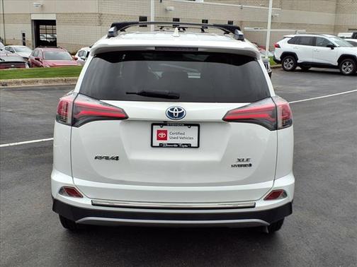 2018 Toyota RAV4 Hybrid XLE