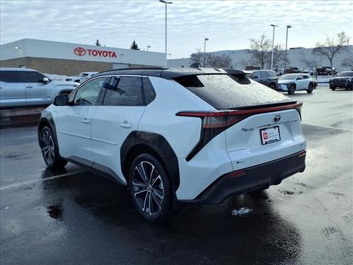 2024 Toyota bZ4X Limited
