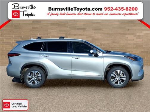 2022 Toyota Highlander Hybrid XLE
