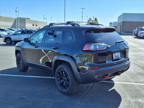 2021 Jeep Cherokee Trailhawk
