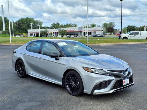 2021 Toyota Camry Hybrid XSE