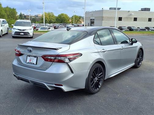 2021 Toyota Camry Hybrid XSE