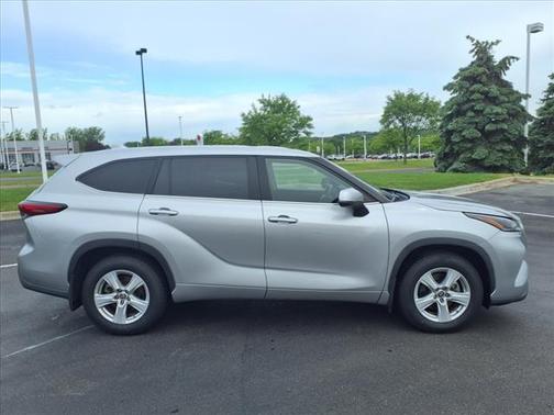 2021 Toyota Highlander LE