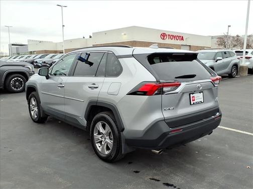 2025 Toyota RAV4 Hybrid XLE